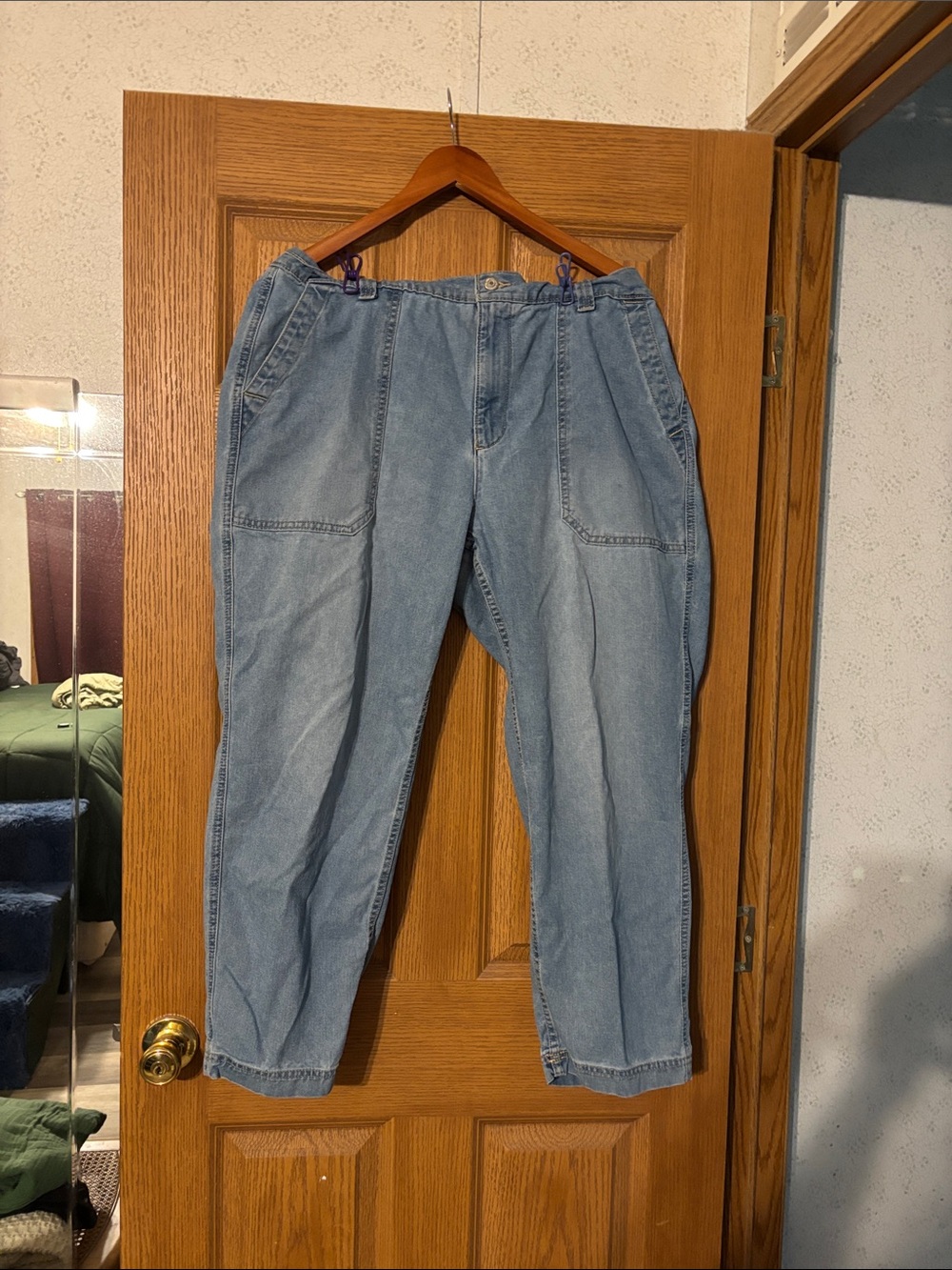 Old Navy Light Blue Women's Relaxed Jeans size XL see pics for measurements